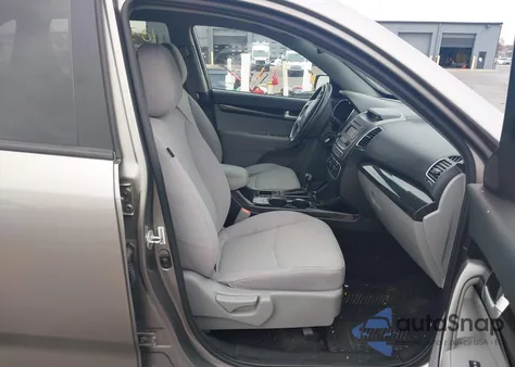 2015 Kia Sorento Lx from USA, damaged, VIN 5XYKTCA66FG649261